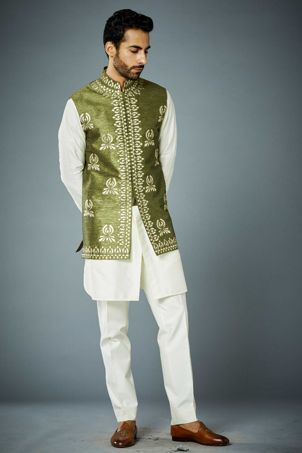Gargee Designer's OLIVE EMBROIDERED BUNDI SET Gargee