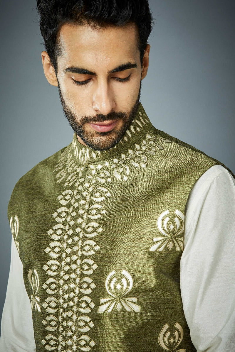 Gargee Designer's OLIVE EMBROIDERED BUNDI SET Gargee