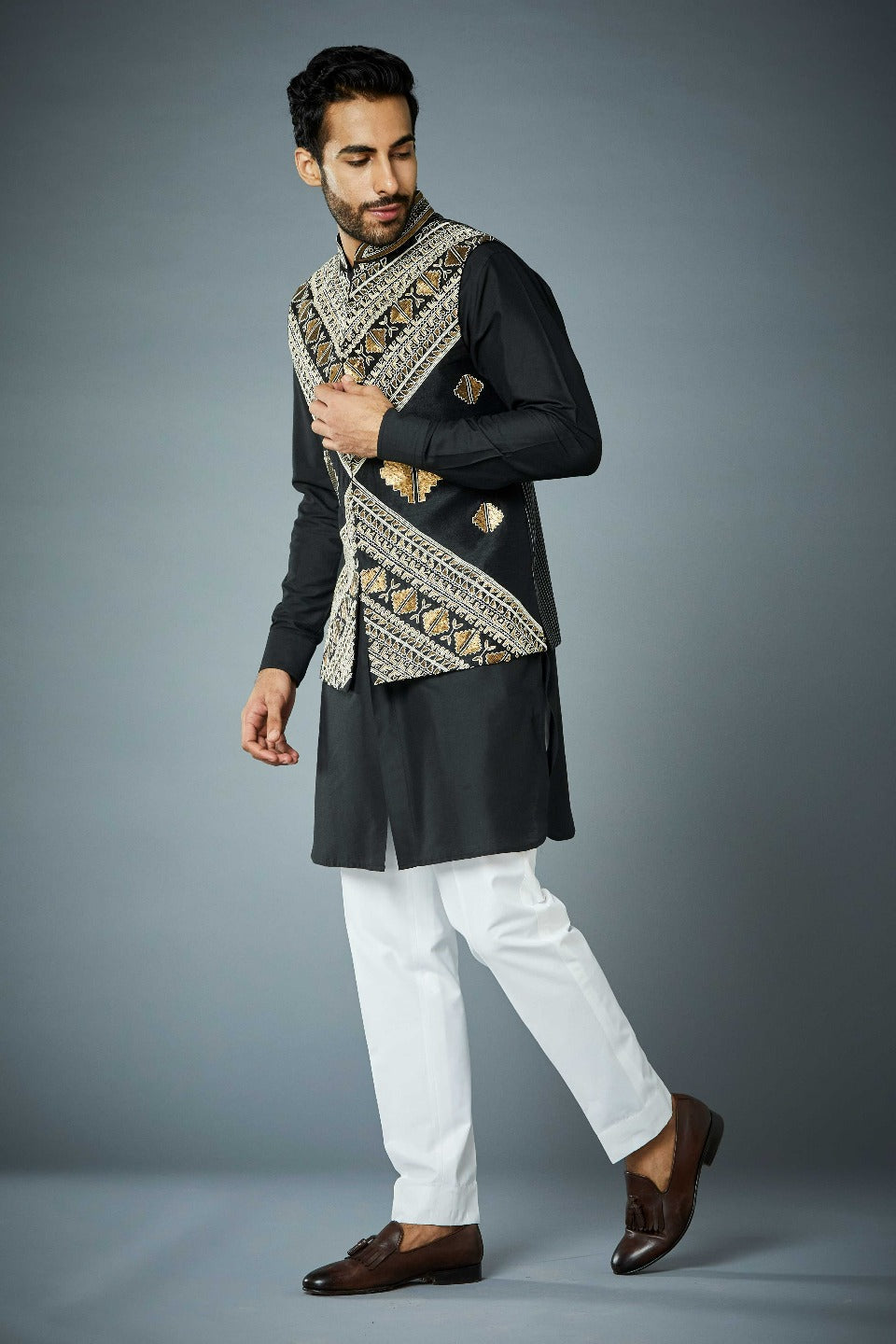 Gargee Designer's BLACK GEOMETRIC FOIL BUNDI SET Gargee