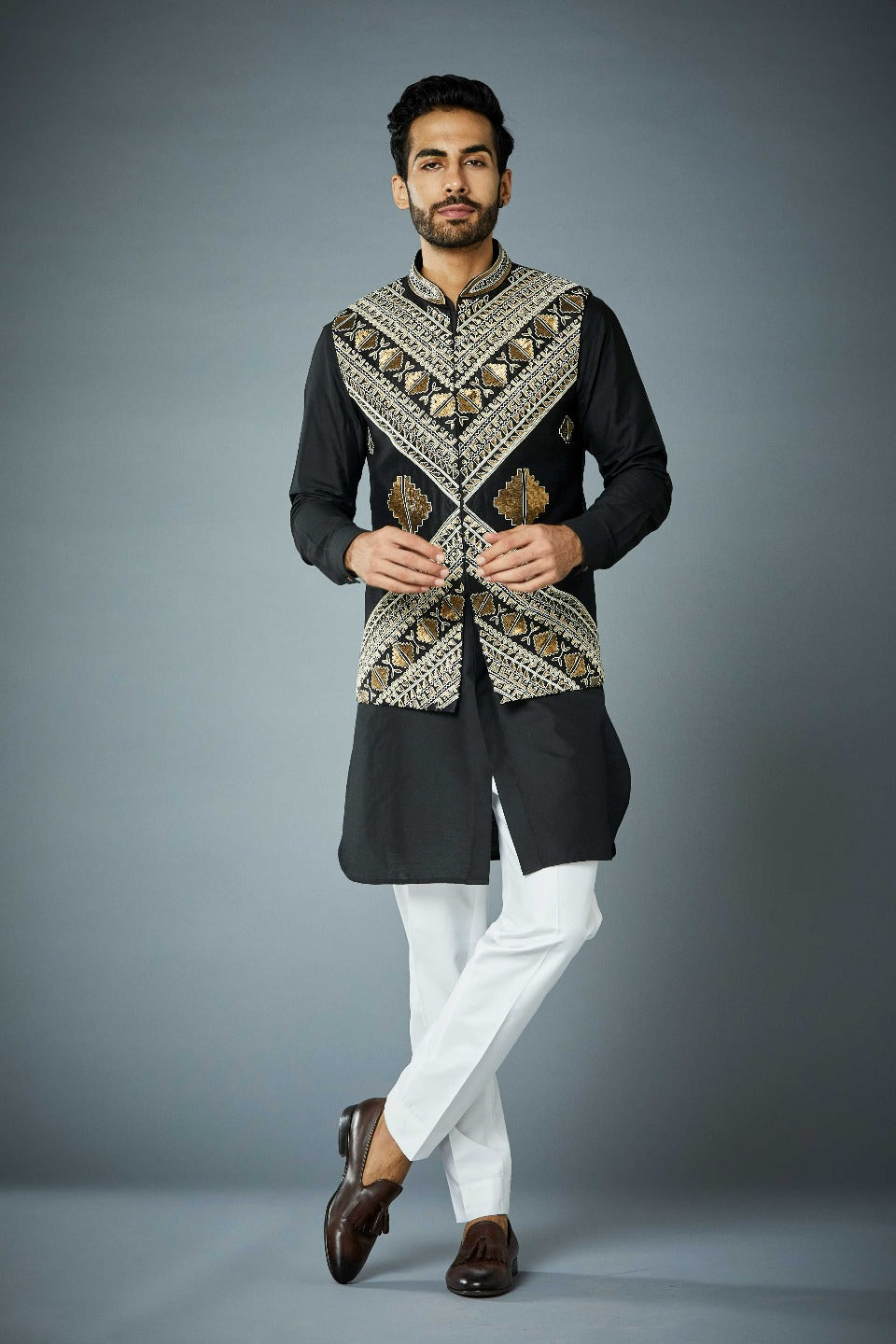 Gargee Designer's BLACK GEOMETRIC FOIL BUNDI SET Gargee