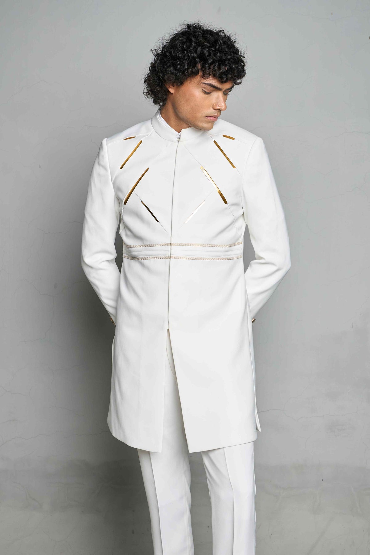 Gargee Designer's WHITE METALLIC INSERT INDO SET Gargee