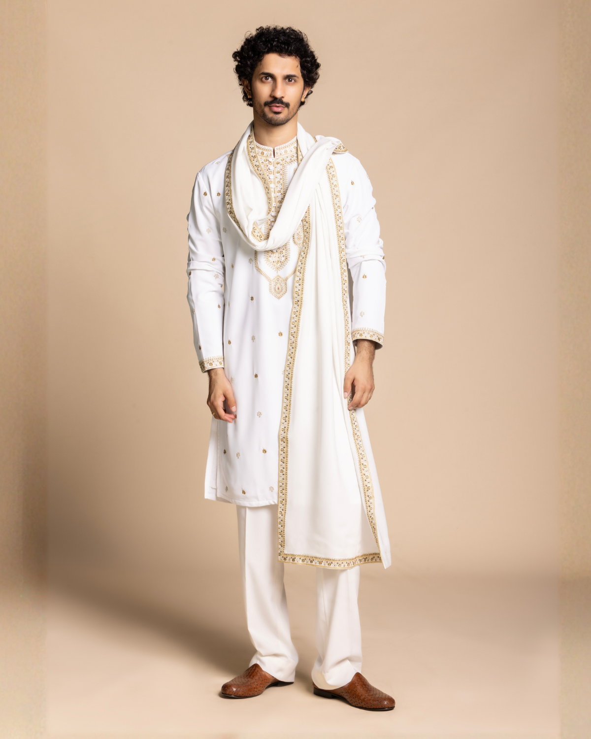 Ivory Embroidered Kurta Set with Stole Gargee
