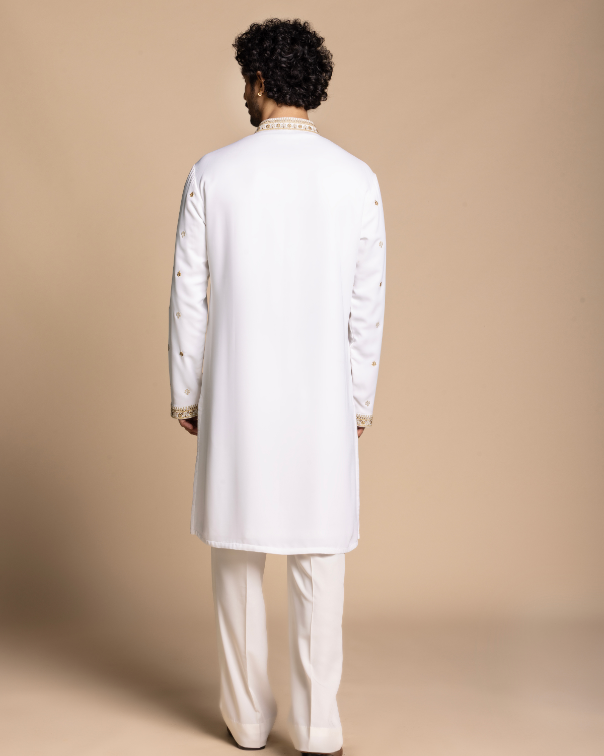 Ivory Embroidered Kurta Set with Stole Gargee