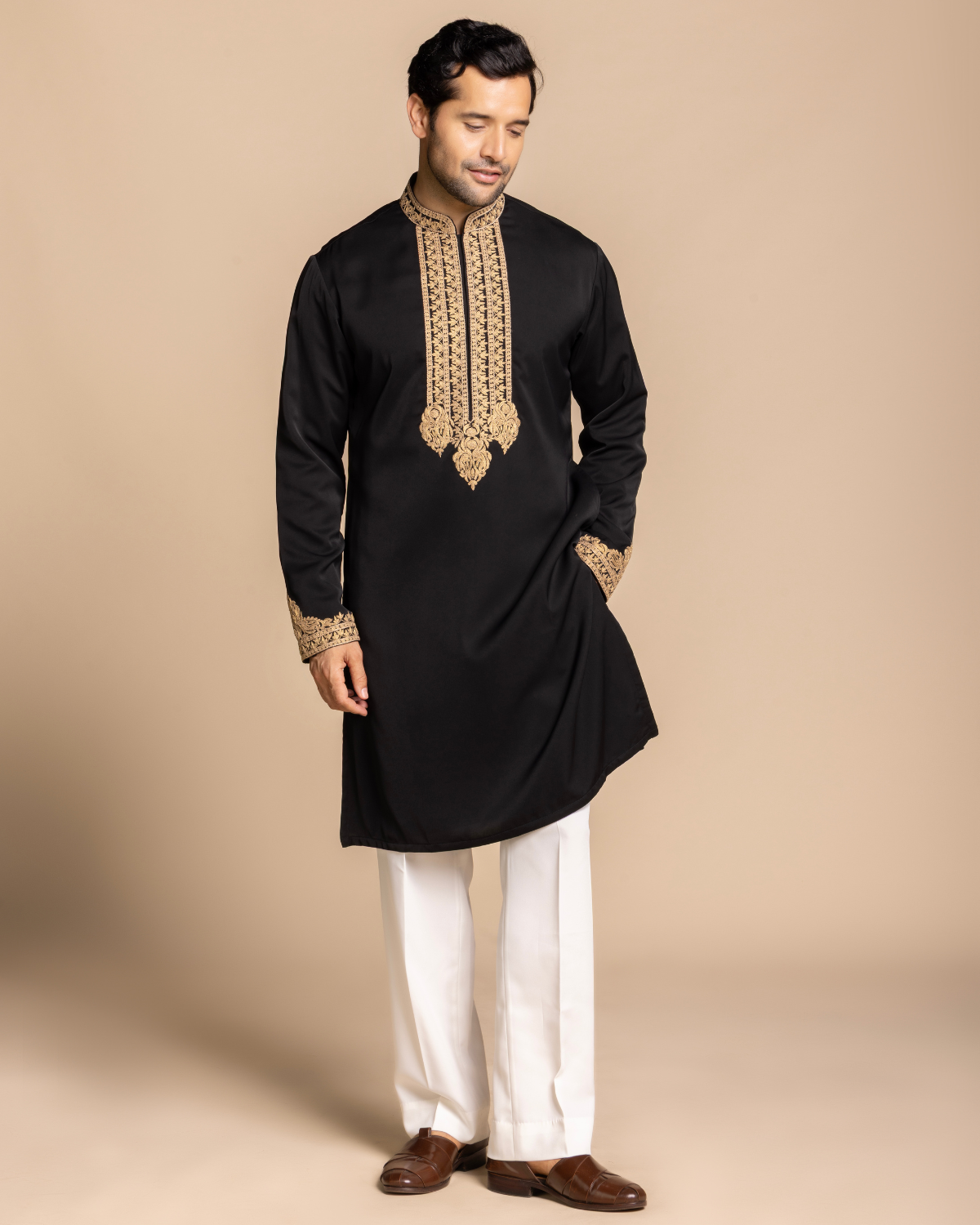 Black Embroidered Kurta Set with Stole Gargee