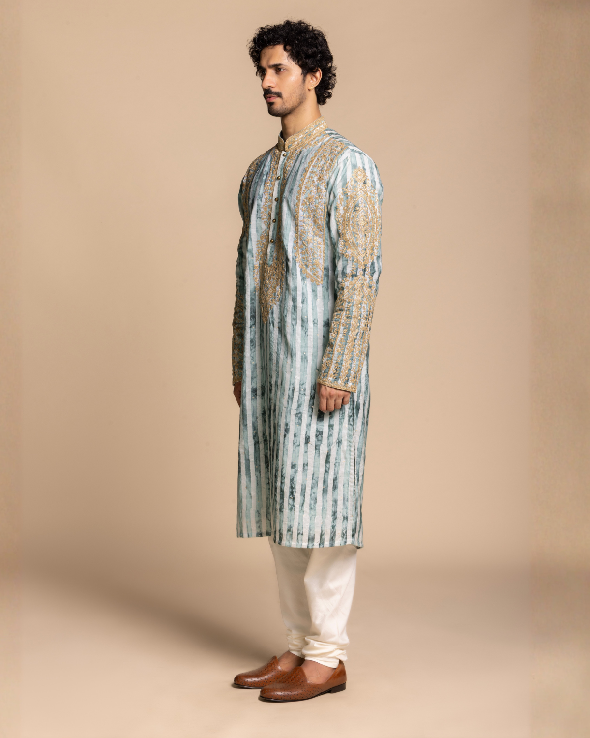 Mint Heritage Embroidered Kurta set with Dupatta Gargee