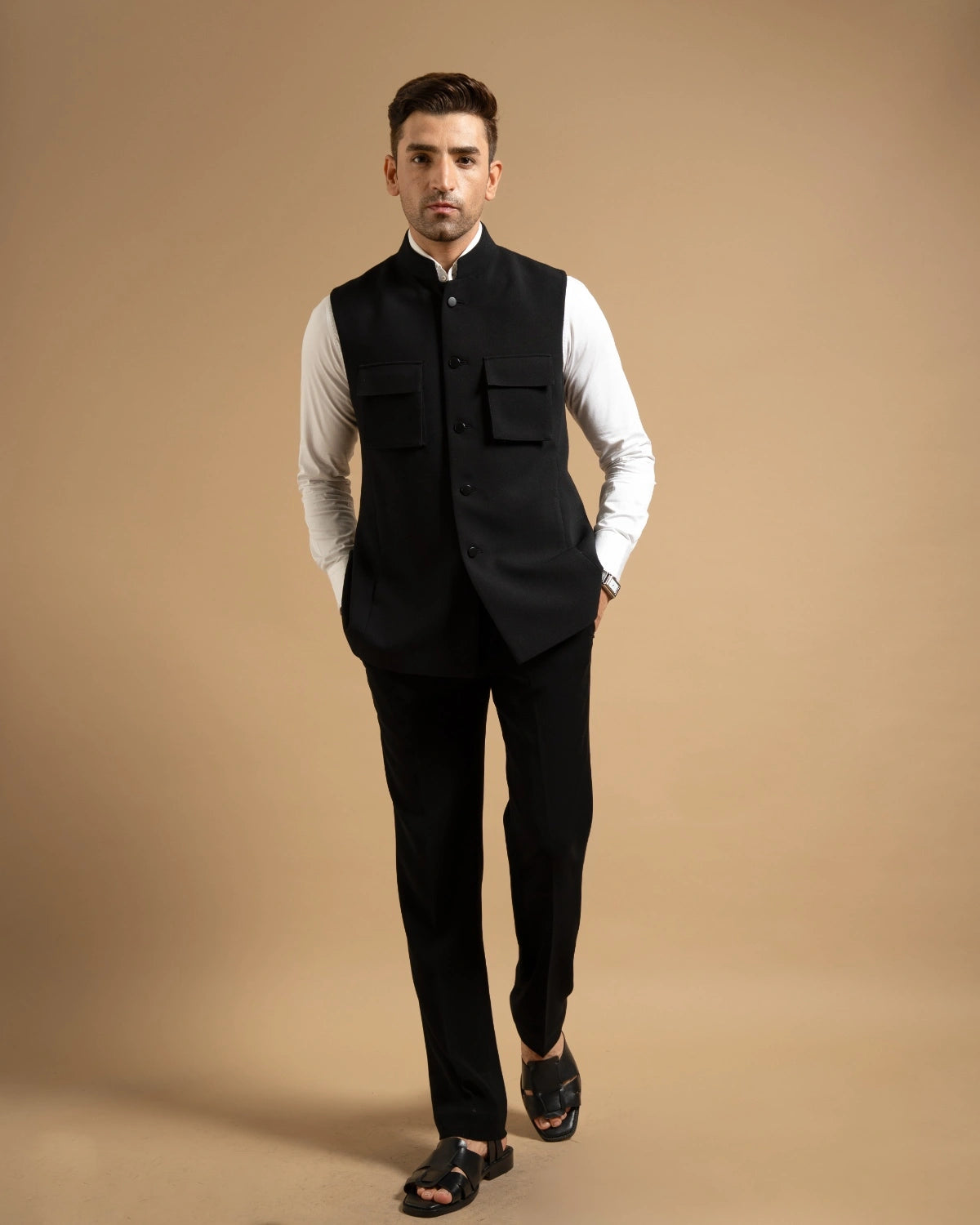 Black Stretchable Utility Down-Vest Gargee