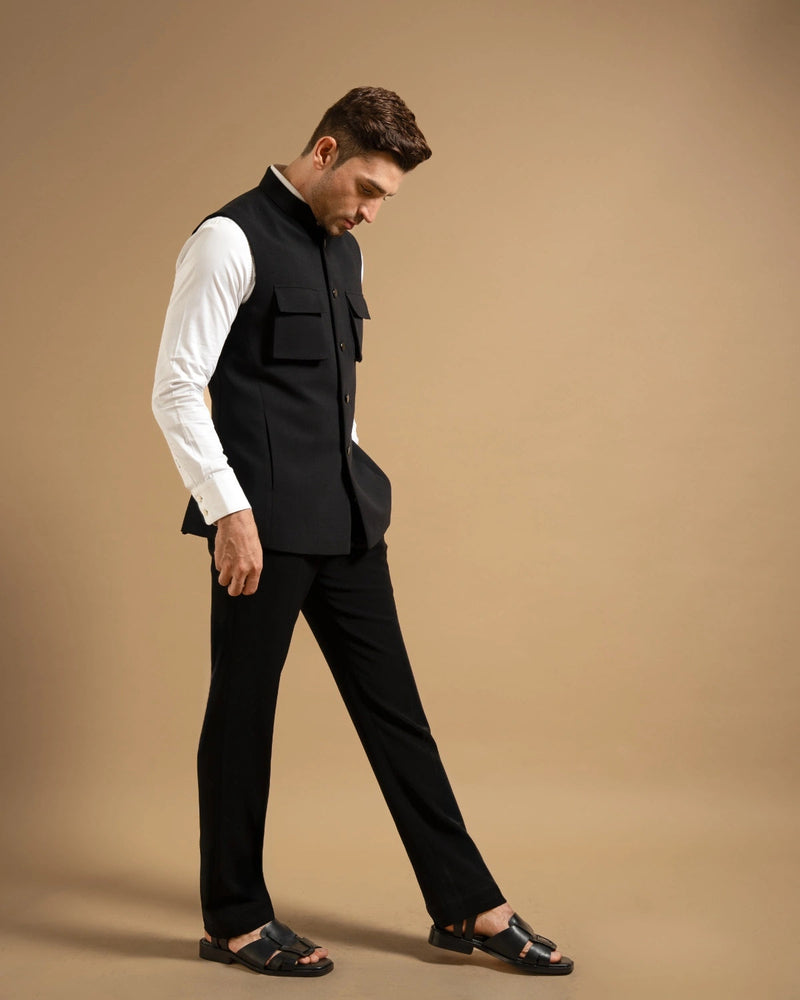 Black Stretchable Utility Down-Vest Gargee