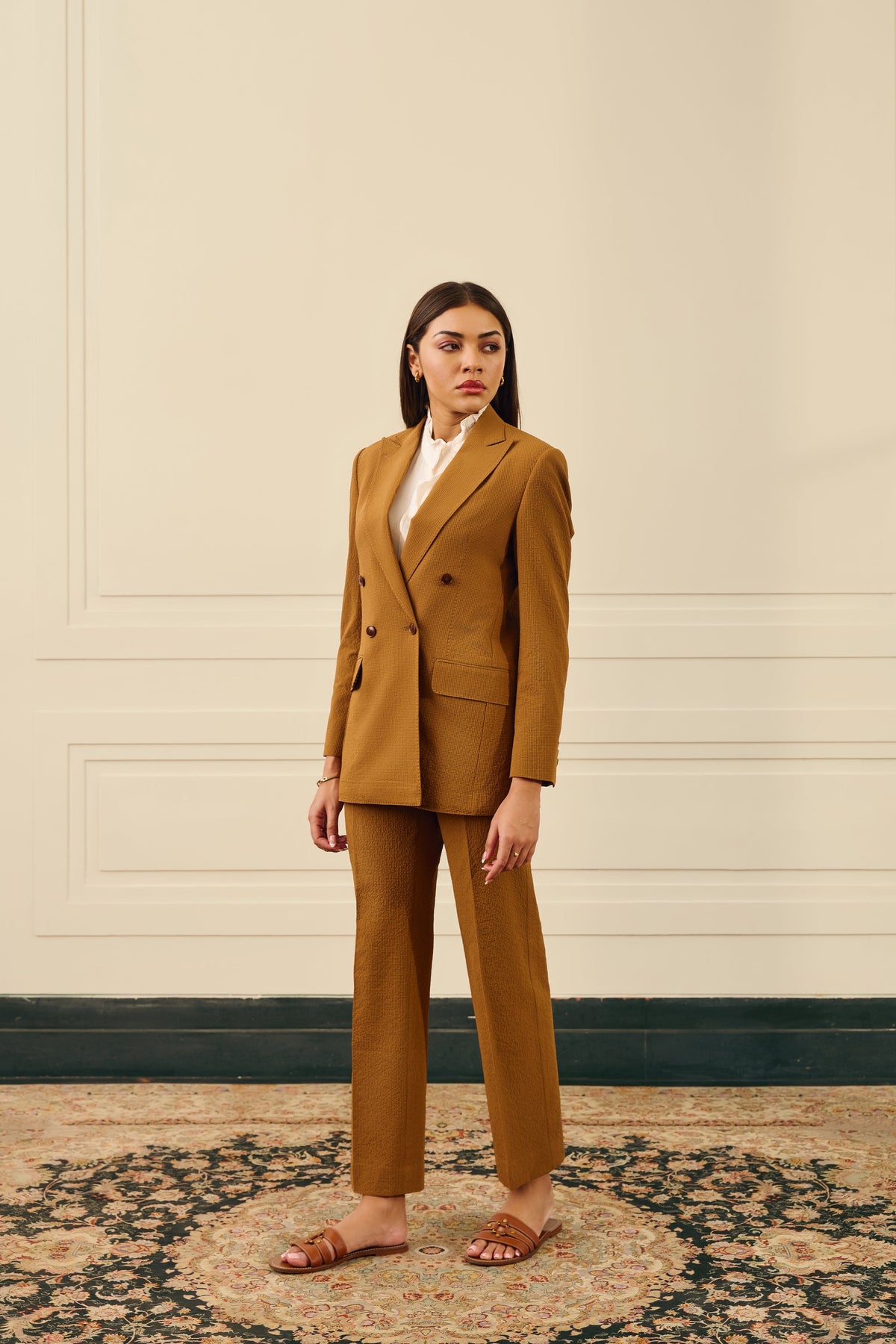 Camel Double-Breasted Women’s Suit Gargee