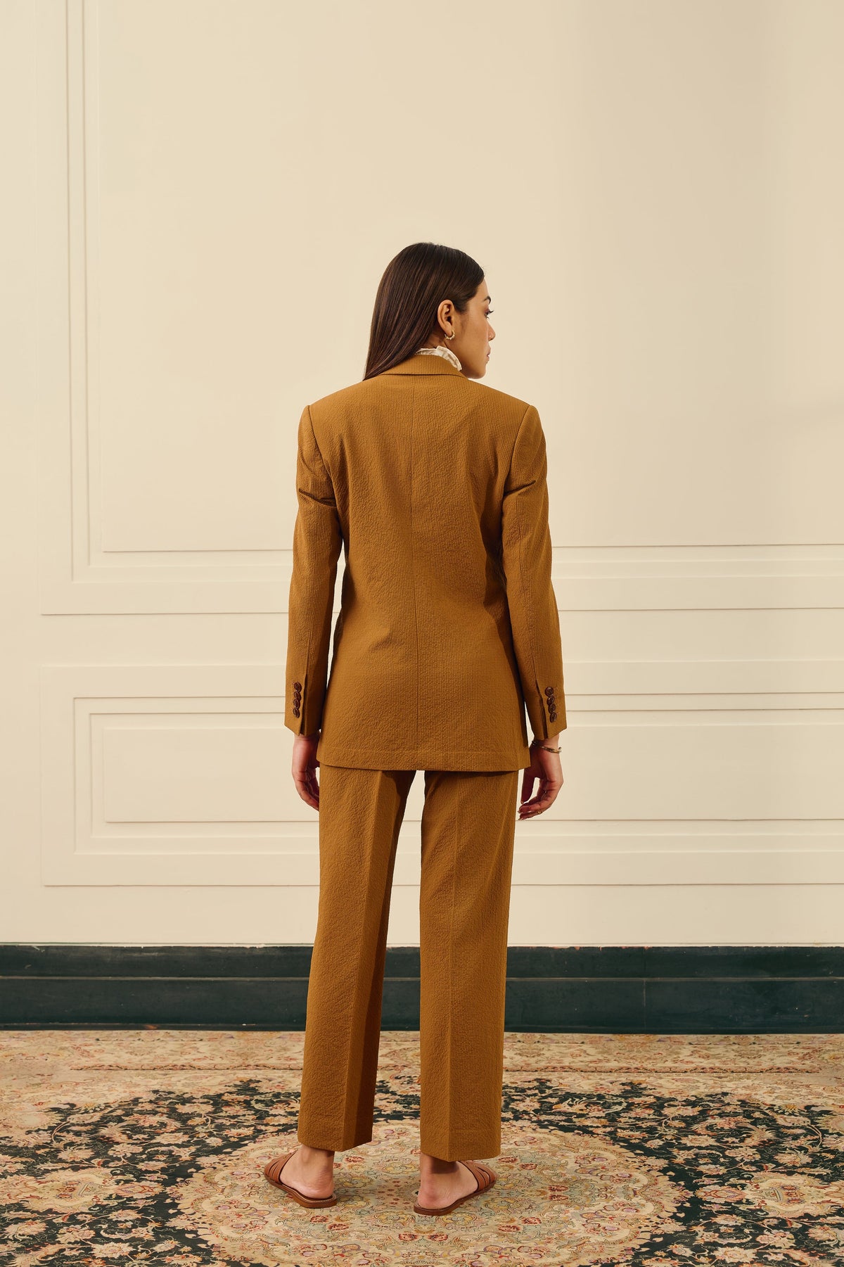 Camel Double-Breasted Women’s Suit Gargee