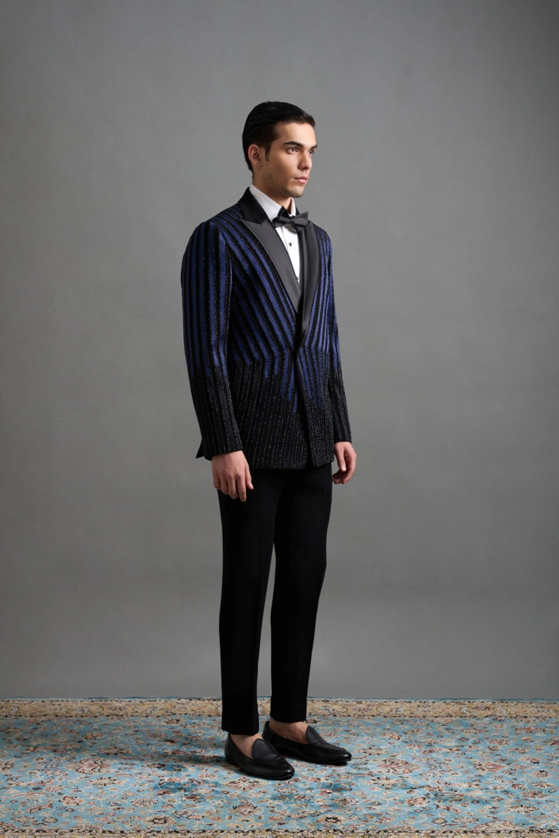 Gargee Designers Neelaya Tuxedo Gargee