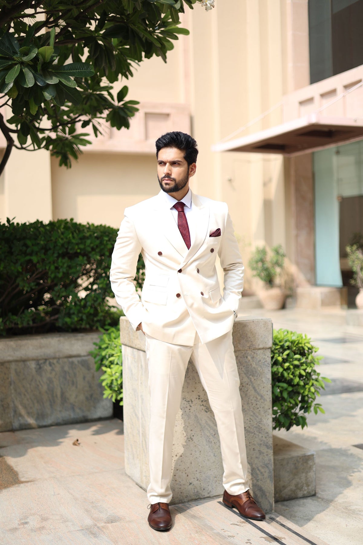 IVORY DOUBLE BREAST SUIT Gargee