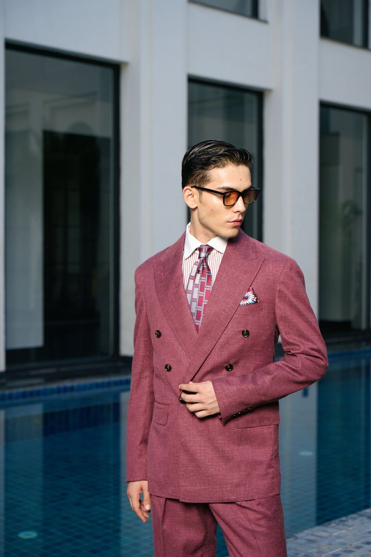 Muted Wine Double-Breasted Men’s Suit Gargee
