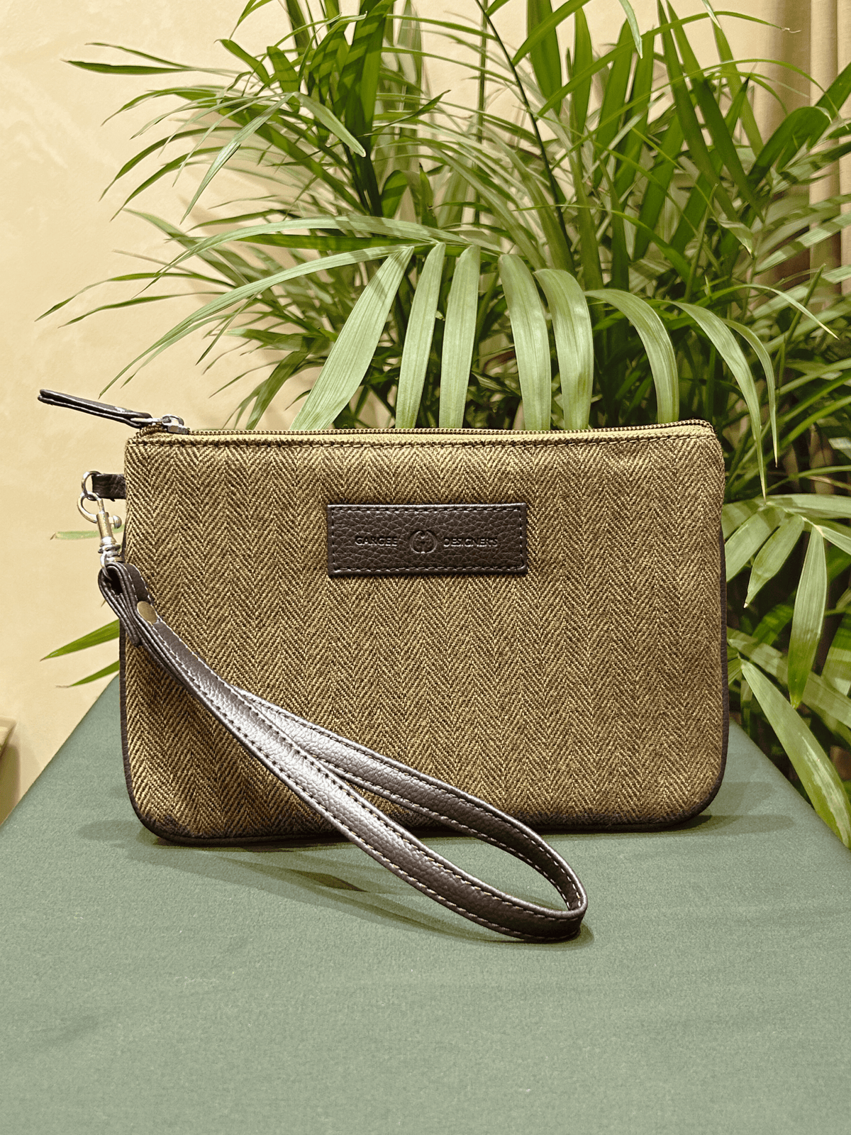 The Brownstone Gentleman's Pouch Gargee