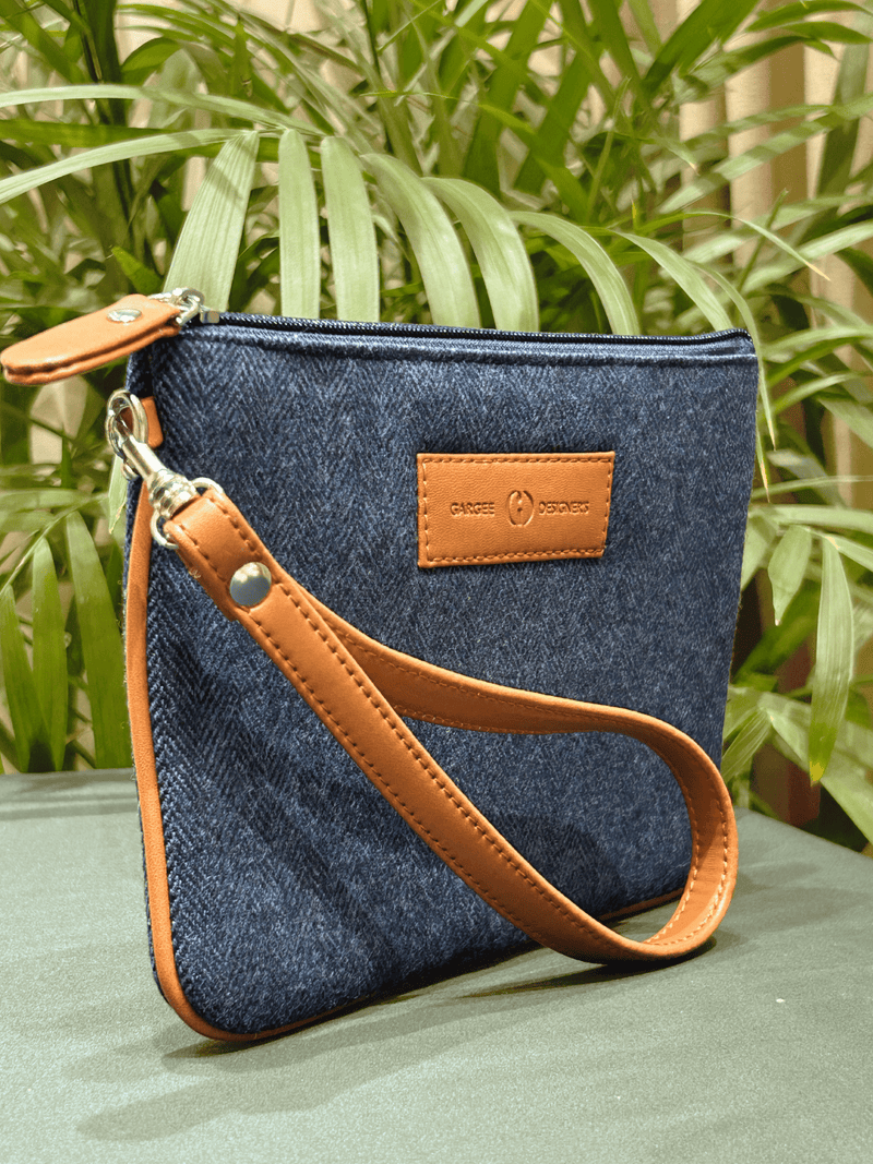 The Classic Blue Gentleman's Pouch Gargee
