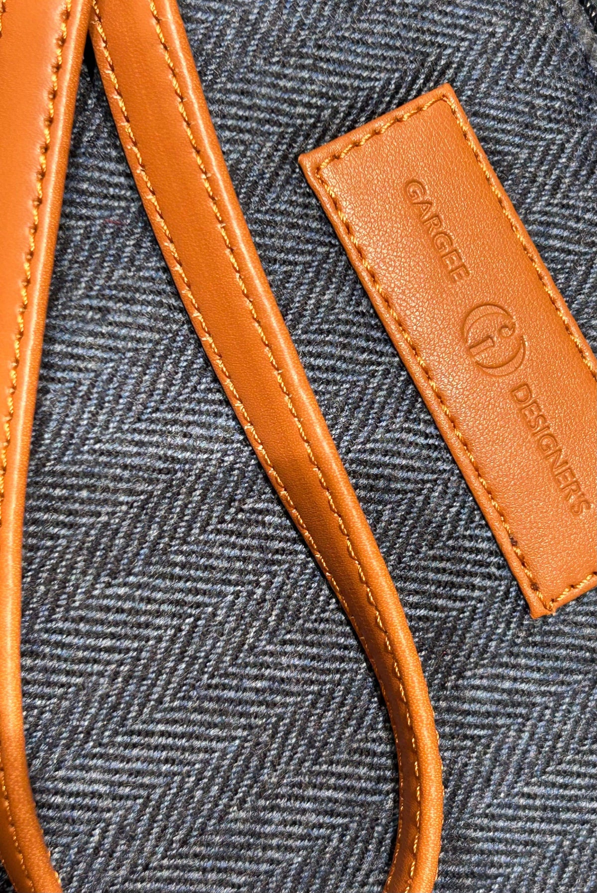 The Classic Blue Gentleman's Pouch Gargee