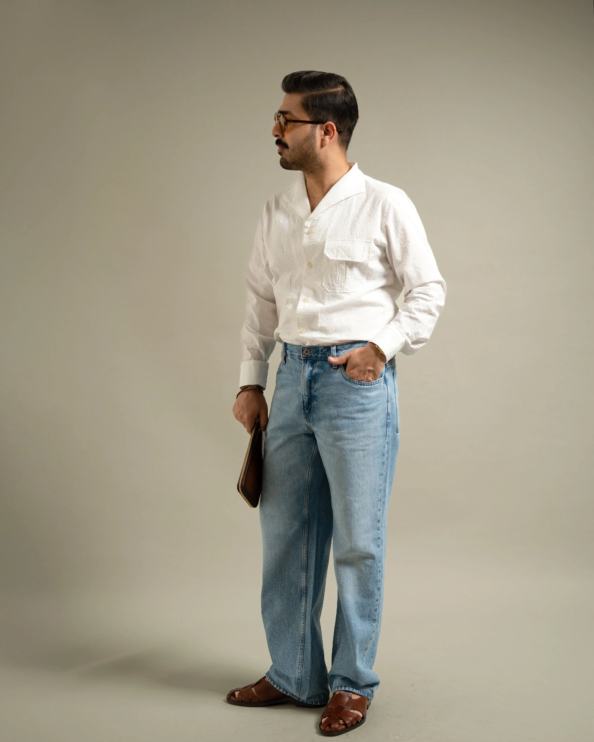White Textured Resort Collar Shirt Gargee