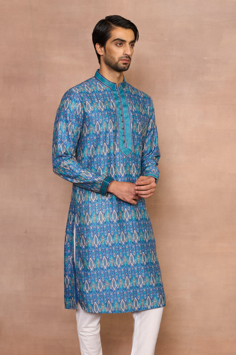 Razaak Aqua Ikat Kurta Set