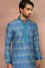 Razaak Aqua Ikat Kurta Set