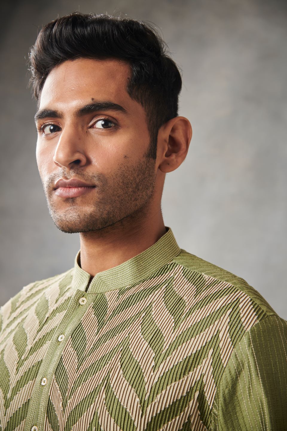 GREEN APPLIQUE PINTUCKED KURTA SET 4