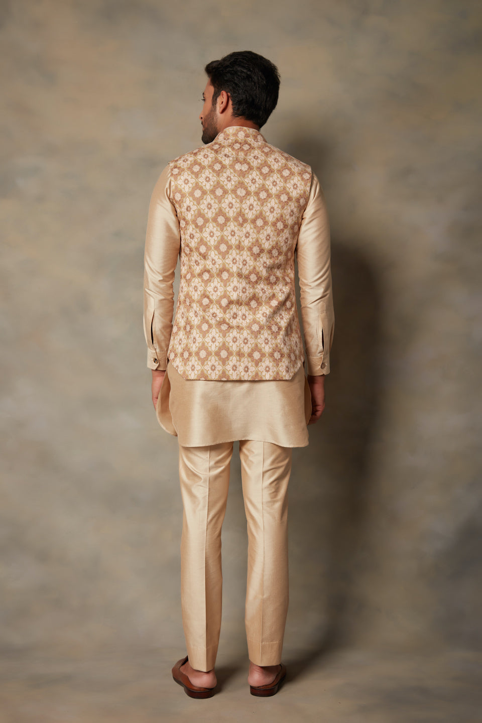 Beige Bundi Set
Embroidered Bundi
Linen Bundi
Men's Bundi Set
Nehru Jacket
Ethnic Wear
Traditional Attire
Indian Fashion
Festive Wear
Wedding Outfit
Layered Look
Kurta Set
Casual Elegance
Formal Ethnic
Cultural Style
Classic Menswear
Versatile Fashion
Tailored Fit
Designer Bundi
Heritage Clothing
Luxury Ethnic Wear
Festive Collection
Elegant Ensemble
Handcrafted Design
Rich Fabrics
Modern Tradition
Regal Look
Fashion Statement
Custom Fit
Artisanal Craftsmanship
Vibrant Colors
Intricate Patterns
Timeless Sty