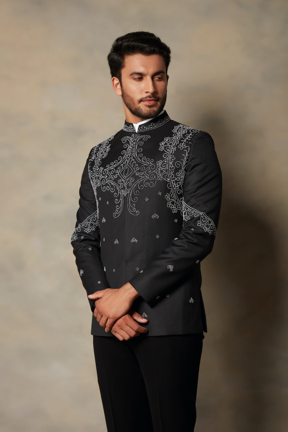 BLACK EMBROIDERED JODHPURI SET