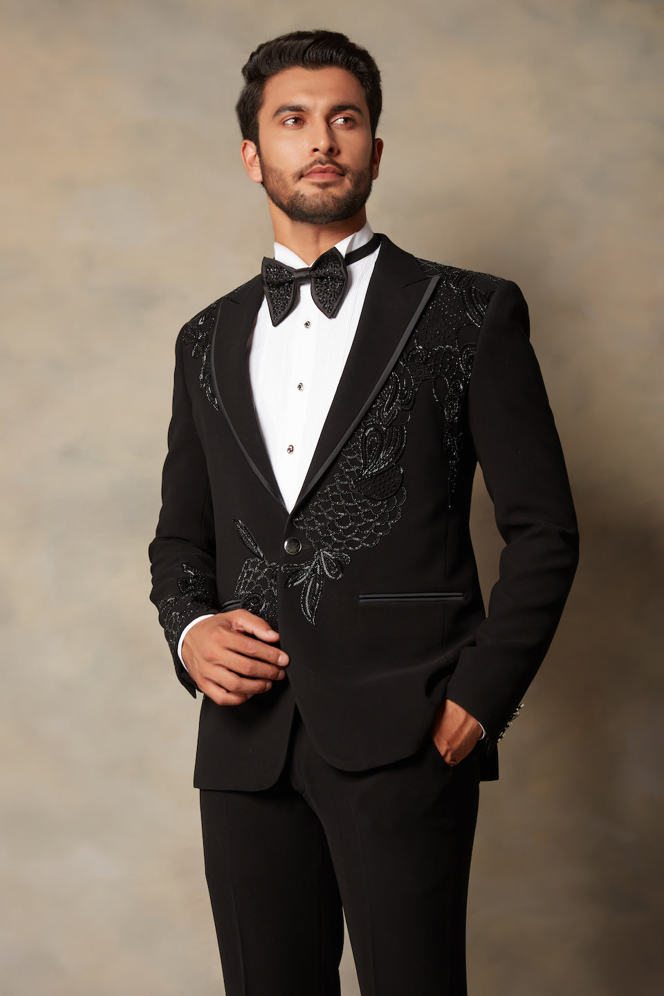 BLACK EMBROIDERED TUXEDO SET