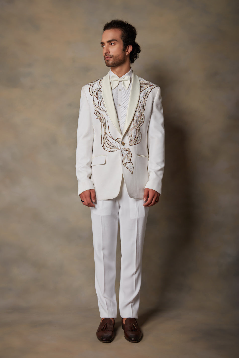 WHITE EMBROIDERED TUXEDO SET