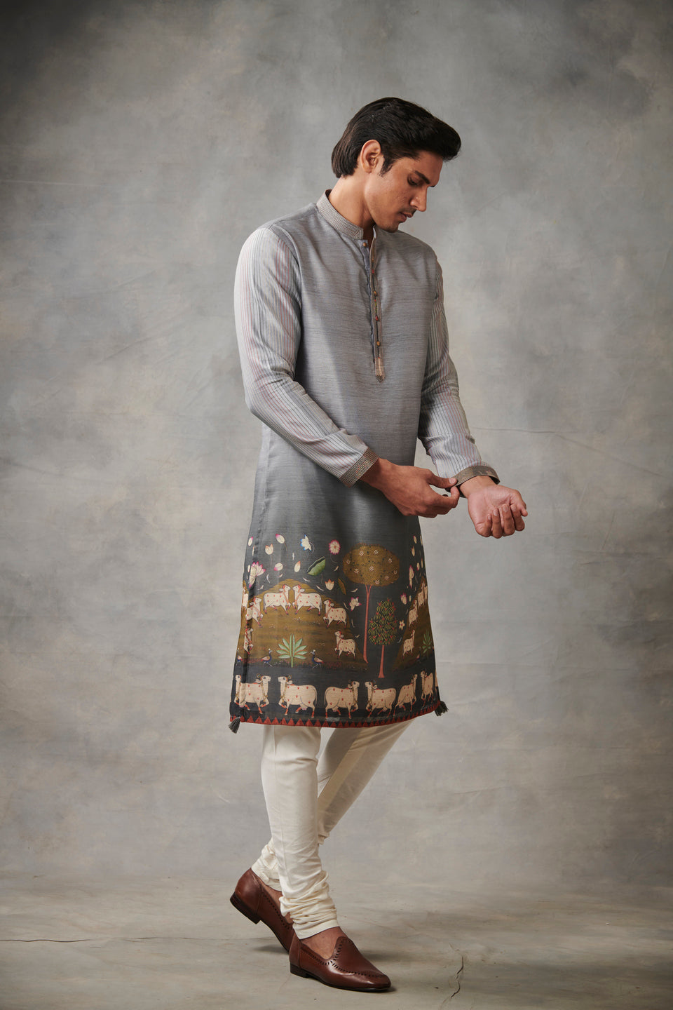 GREY OMBRE CHANDERI PRINTED KURTA SET 3