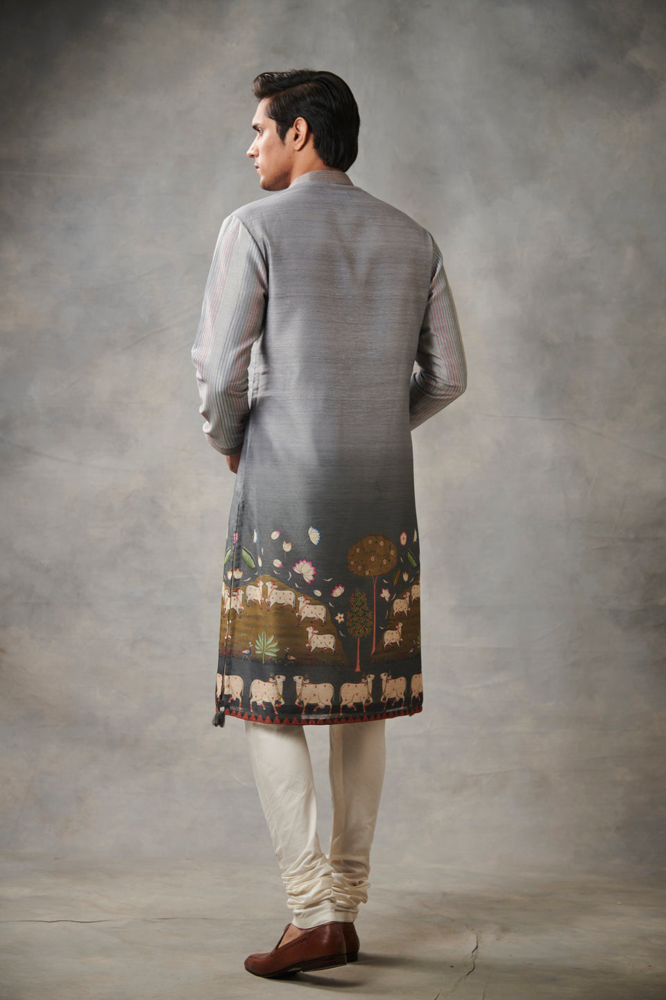 GREY OMBRE CHANDERI PRINTED KURTA SET 4