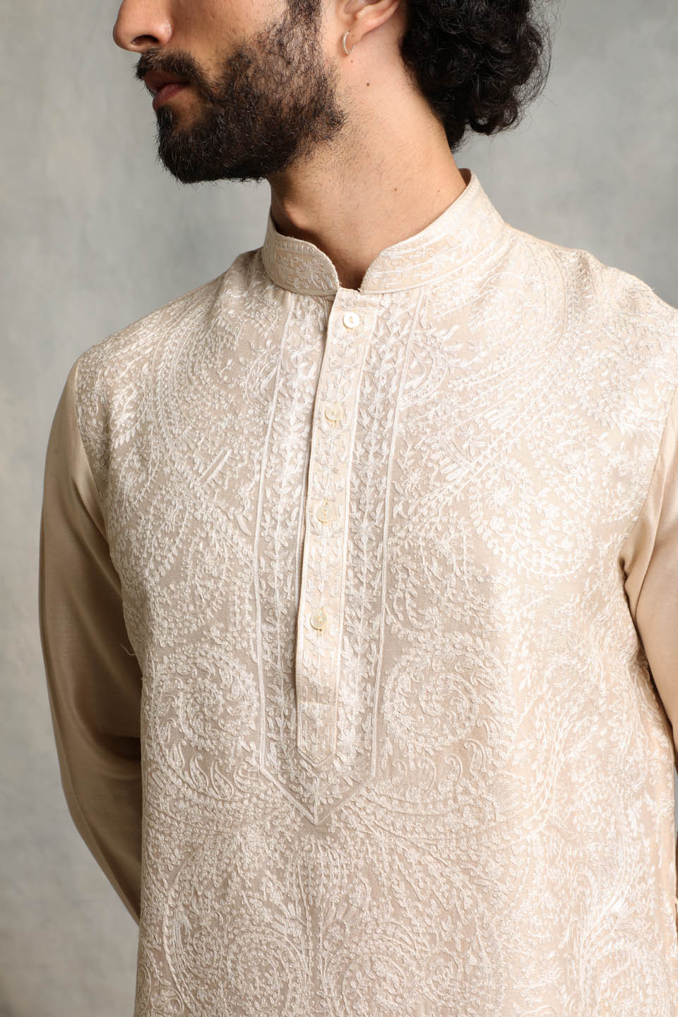 IVORY EMBROIDERED KURTA SET 5