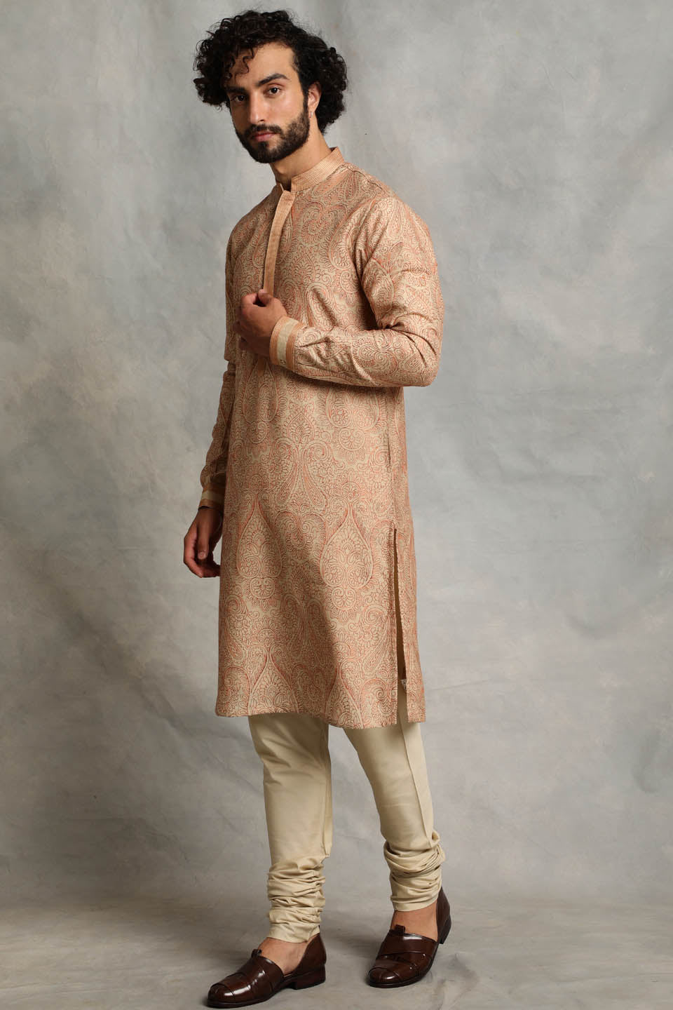 BEIGE EMBROIDERED KURTA SET 3