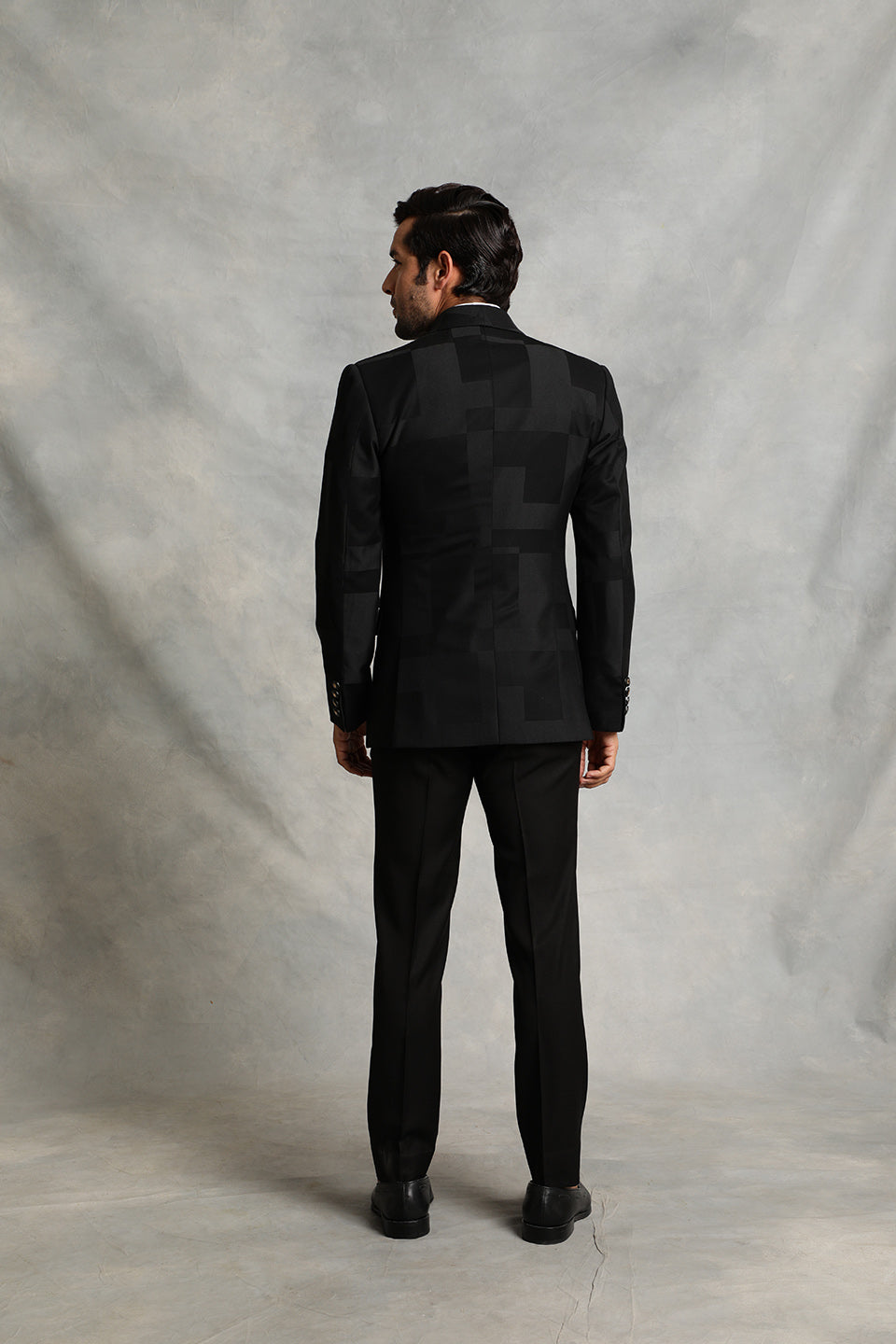 BLACK SELF-CHECK TUXEDO SET 3