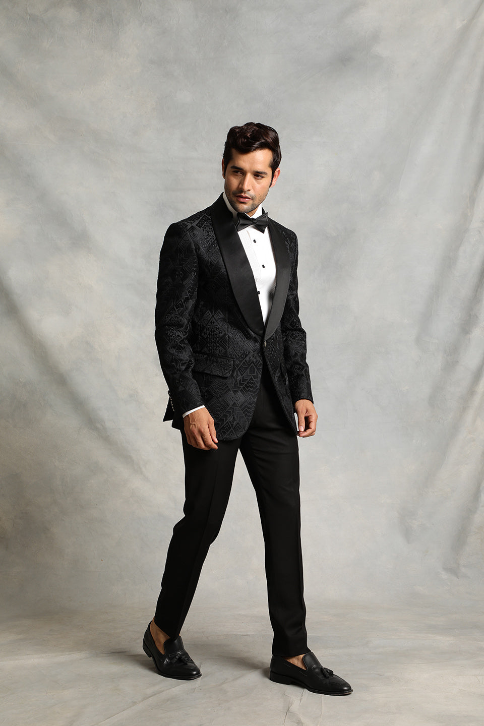 BLACK EMBROIDERED TUXEDO SET 2