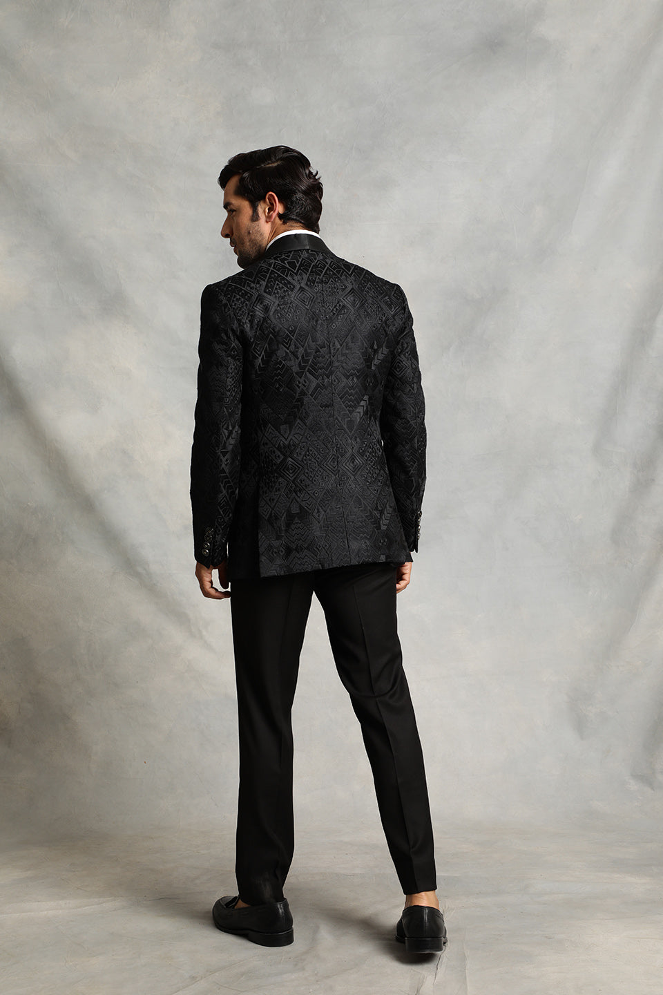 BLACK EMBROIDERED TUXEDO SET  4