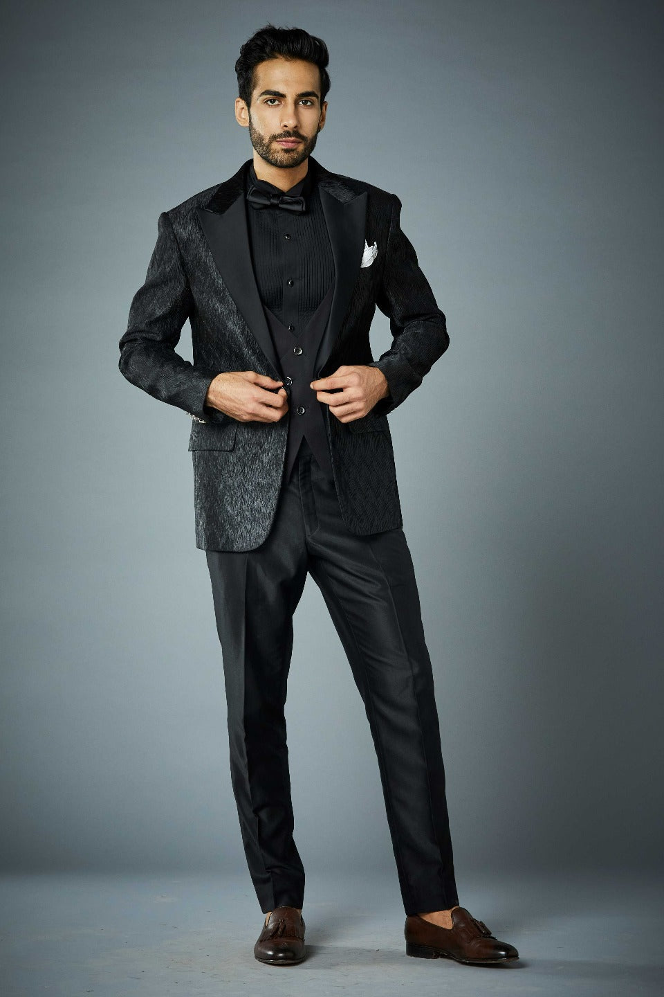 ALL BLACK CRINKLED TUXEDO SET